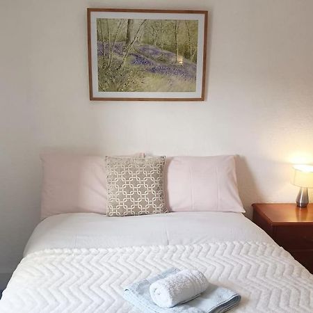Cntrl Reading Modernized 3 Bedroom House Ngoại thất bức ảnh