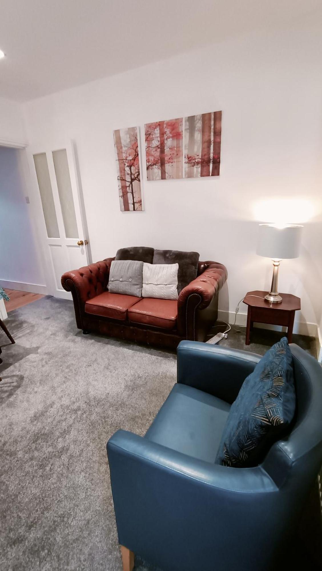 Cntrl Reading Modernized 3 Bedroom House Ngoại thất bức ảnh